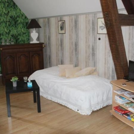 Suite Dans Les Dependances Du Chateau Agonges ภายนอก รูปภาพ